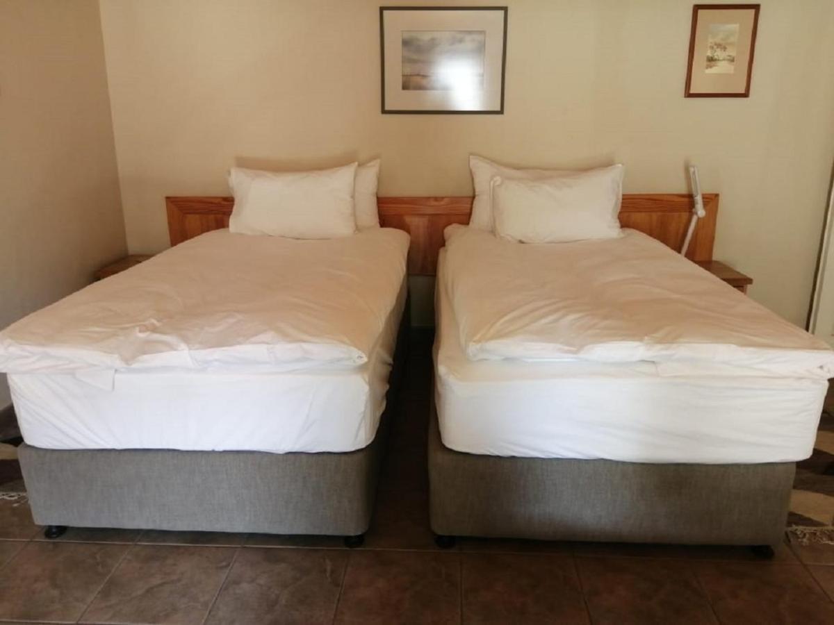 Hotel Pension Palmquell Klein Windhoek Εξωτερικό φωτογραφία